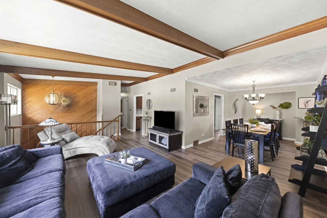 Photo of 403 W Harding Road