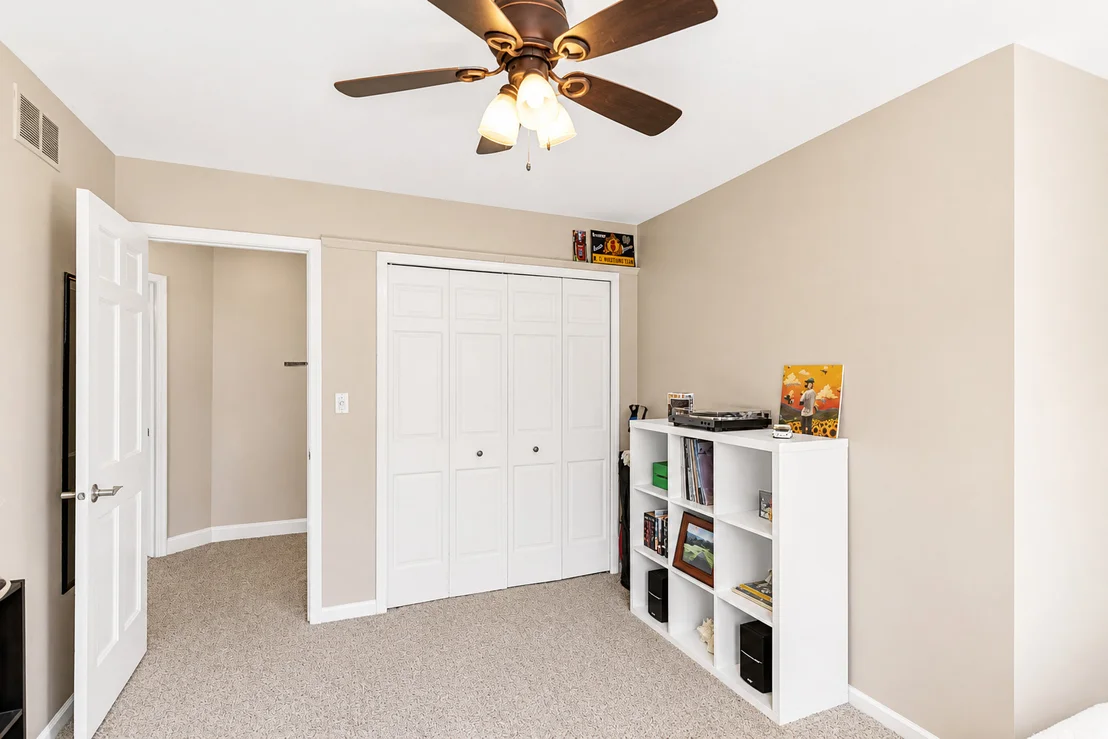 Photo of 2045 Somerset Lane