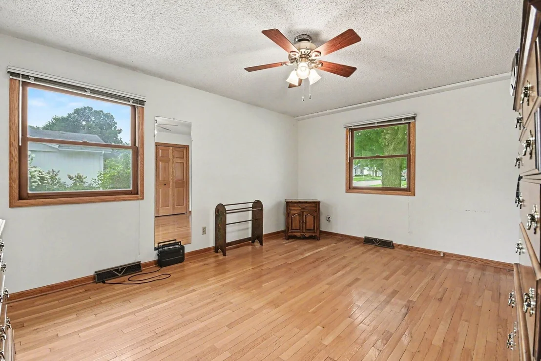 Photo of 524 Parkside Drive