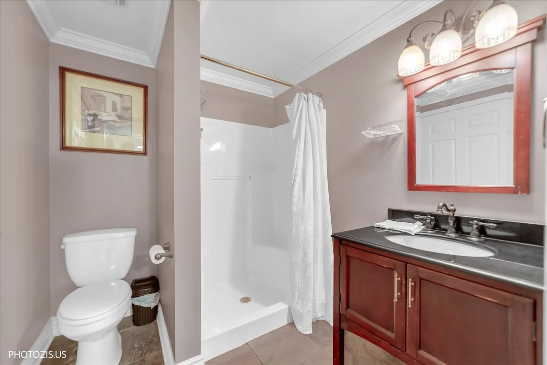 Photo of 80 CHESTNUT Court