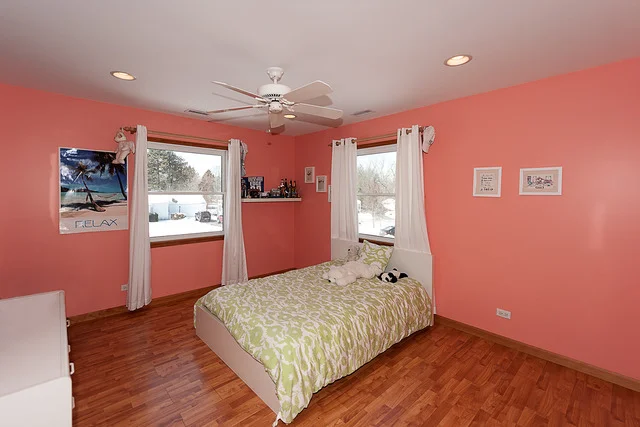 Photo of 343 THACKERAY Lane