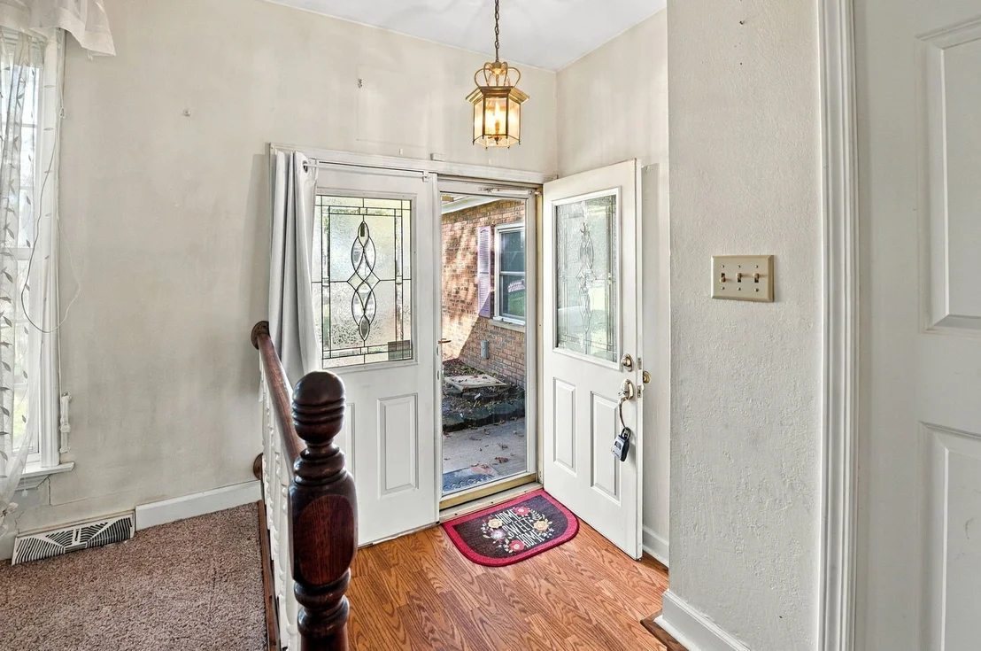 Photo of 312 Earl Avenue