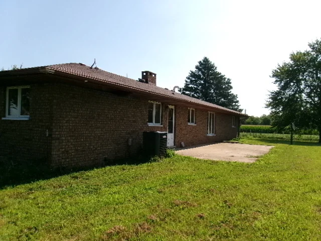 Photo of 1074 N 2nd Road
