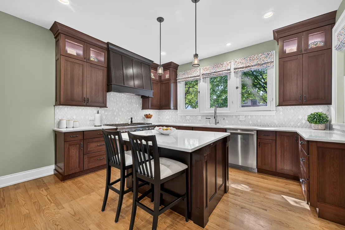 Photo of 729 W Downer Place