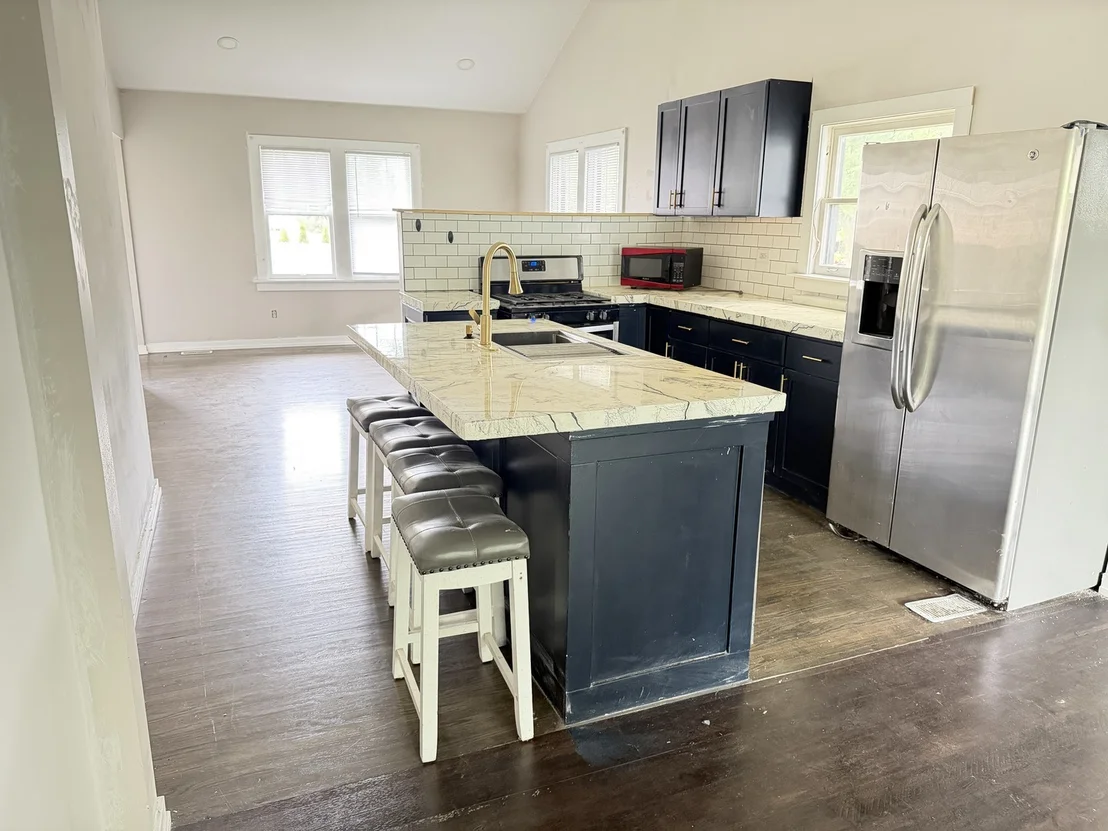 Photo of 1402 5th Avenue
