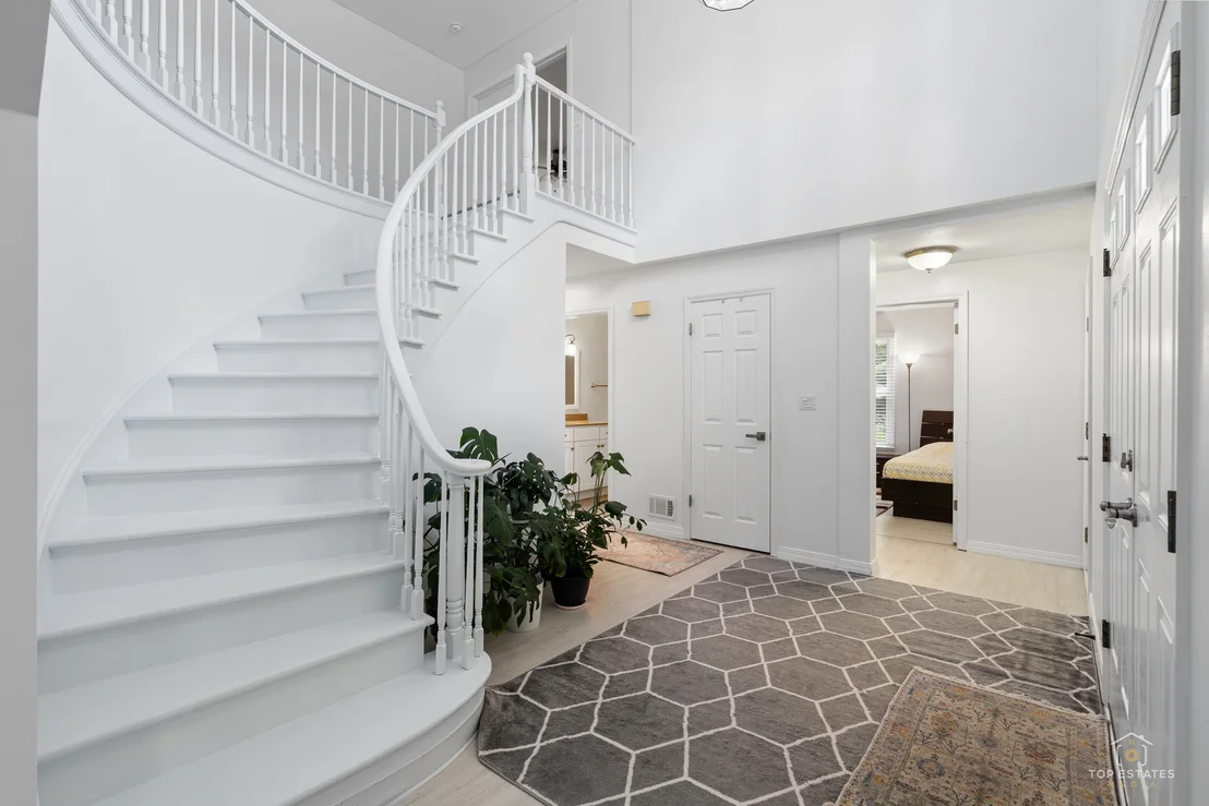 Photo of 887 N Dovington Court