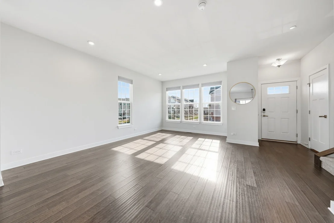Photo of 72 Nicholas Drive E