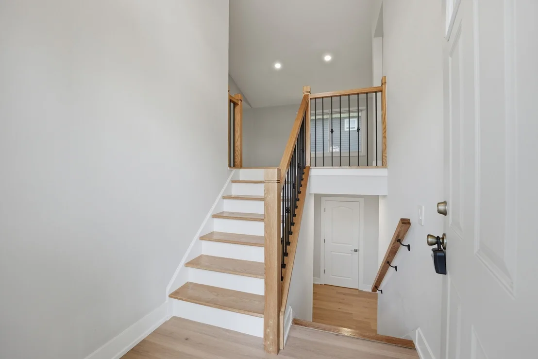 Photo of 136 edgewater Drive
