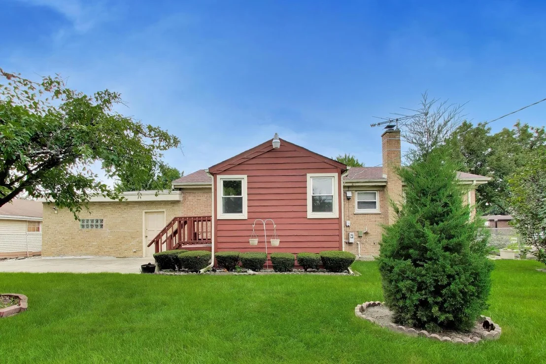 Photo of 7338 Beckwith Road