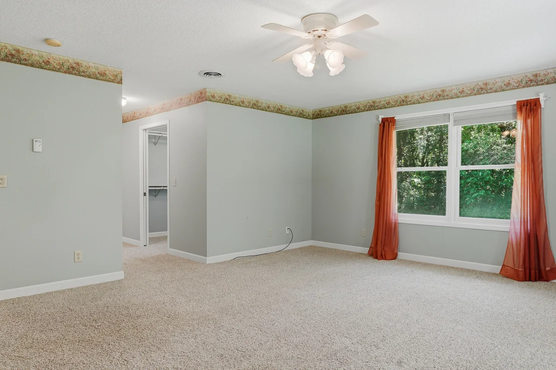Photo of 15207 Henry Road