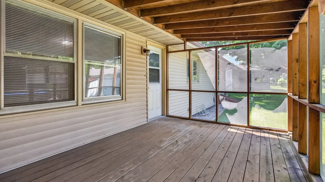 Photo of 305 Centennial Avenue