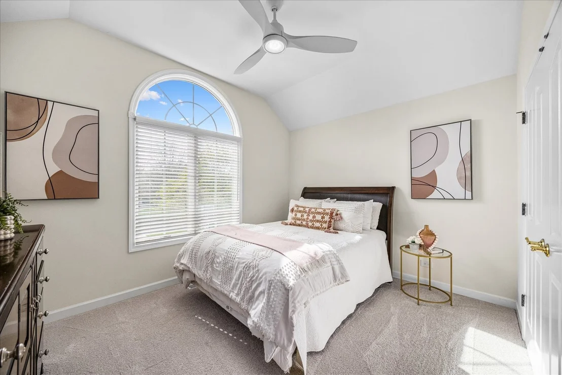 Photo of 1692 Sauk Drive