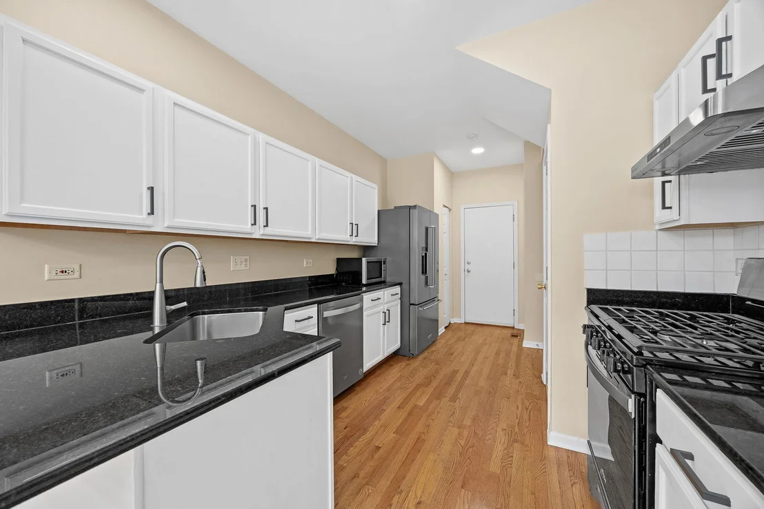 Photo of 1644 Windward Avenue