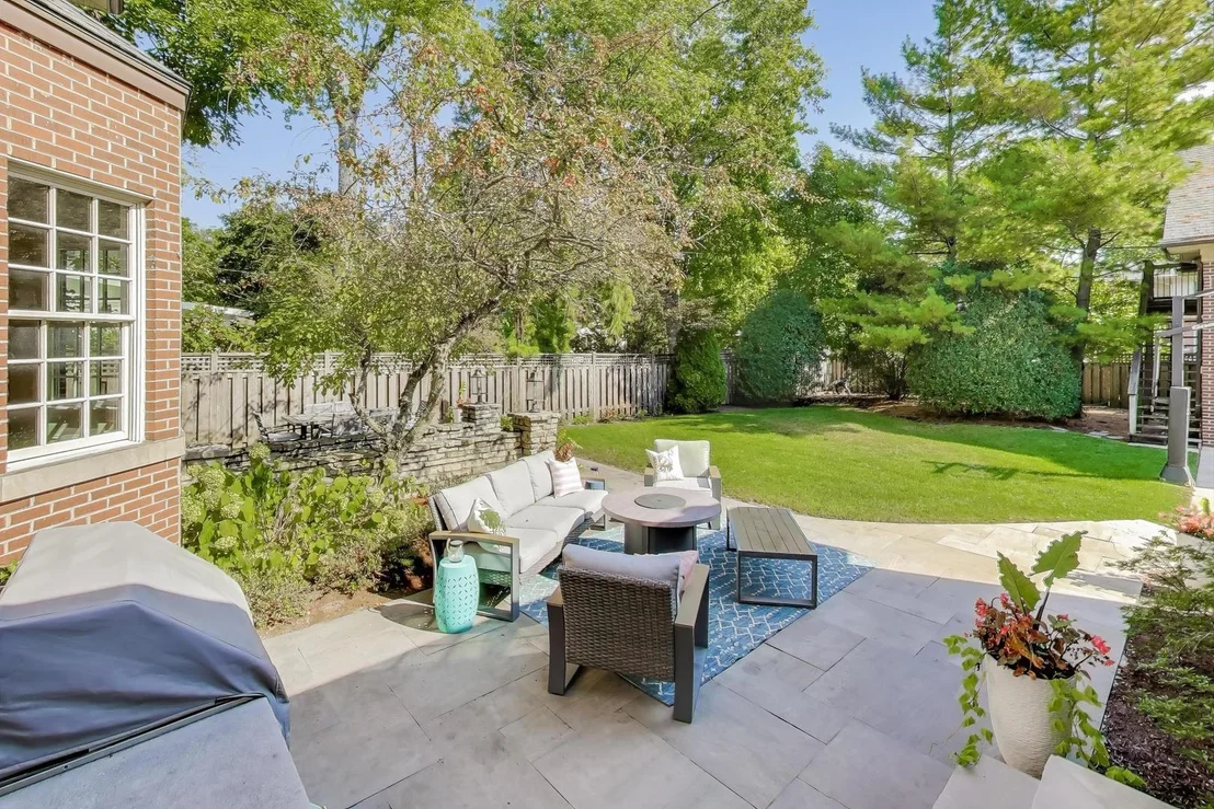 Photo of 547 JACKSON Avenue
