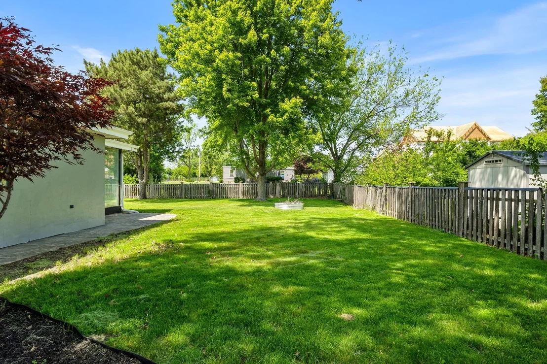 Photo of 564 W Harrison Road