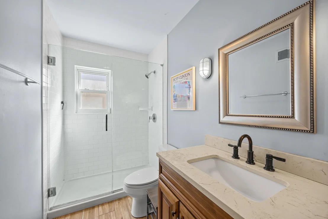 Photo of 914 Central Avenue