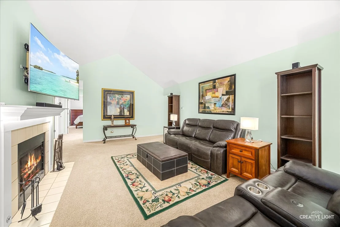 Photo of 17 White Oak Lane