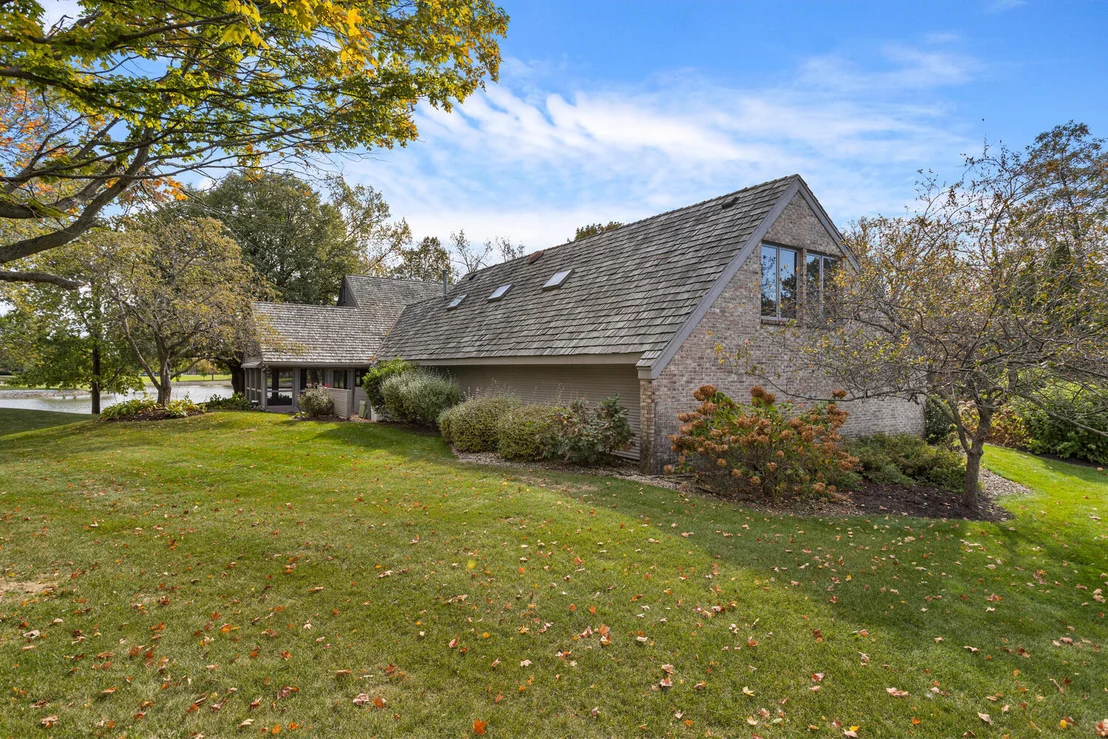 Photo of 4002 Lakepoint Road