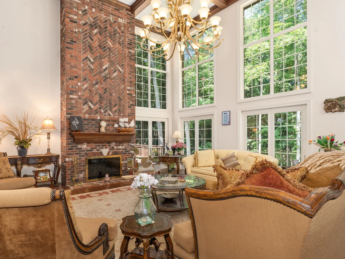 Photo of 818 Fox Glen Drive