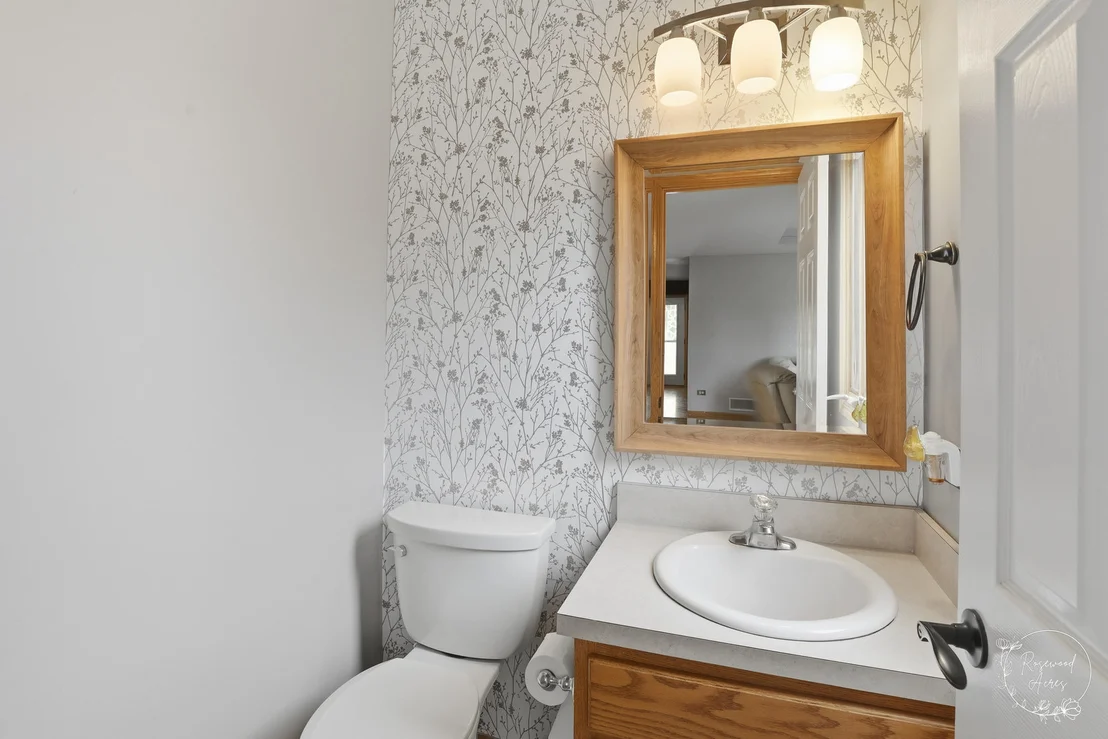 Photo of 1168 Meadow Path