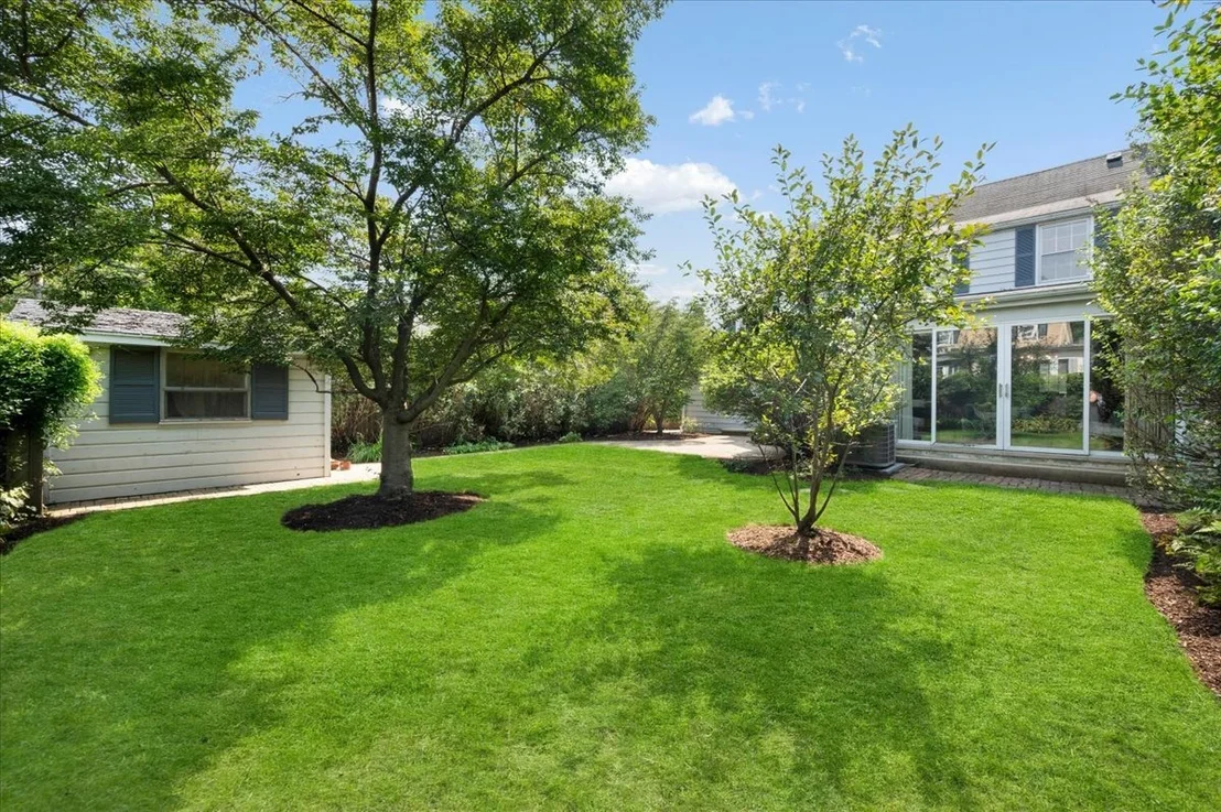 Photo of 3211 Park Place