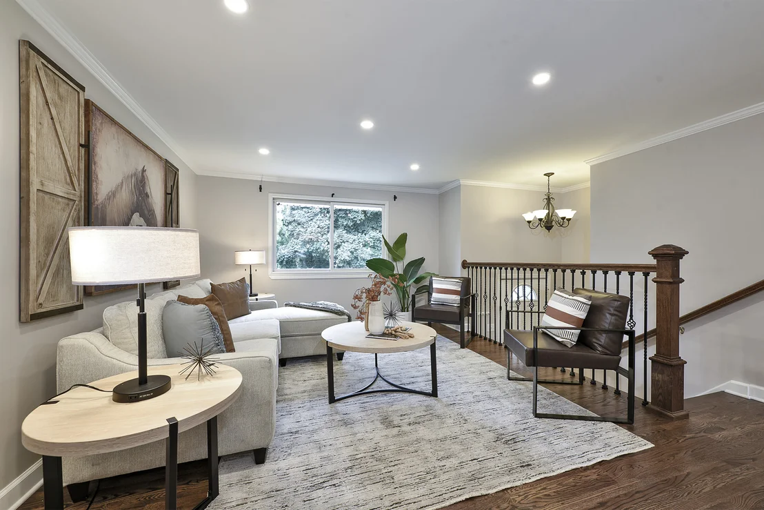 Photo of 1328 Cabot Lane