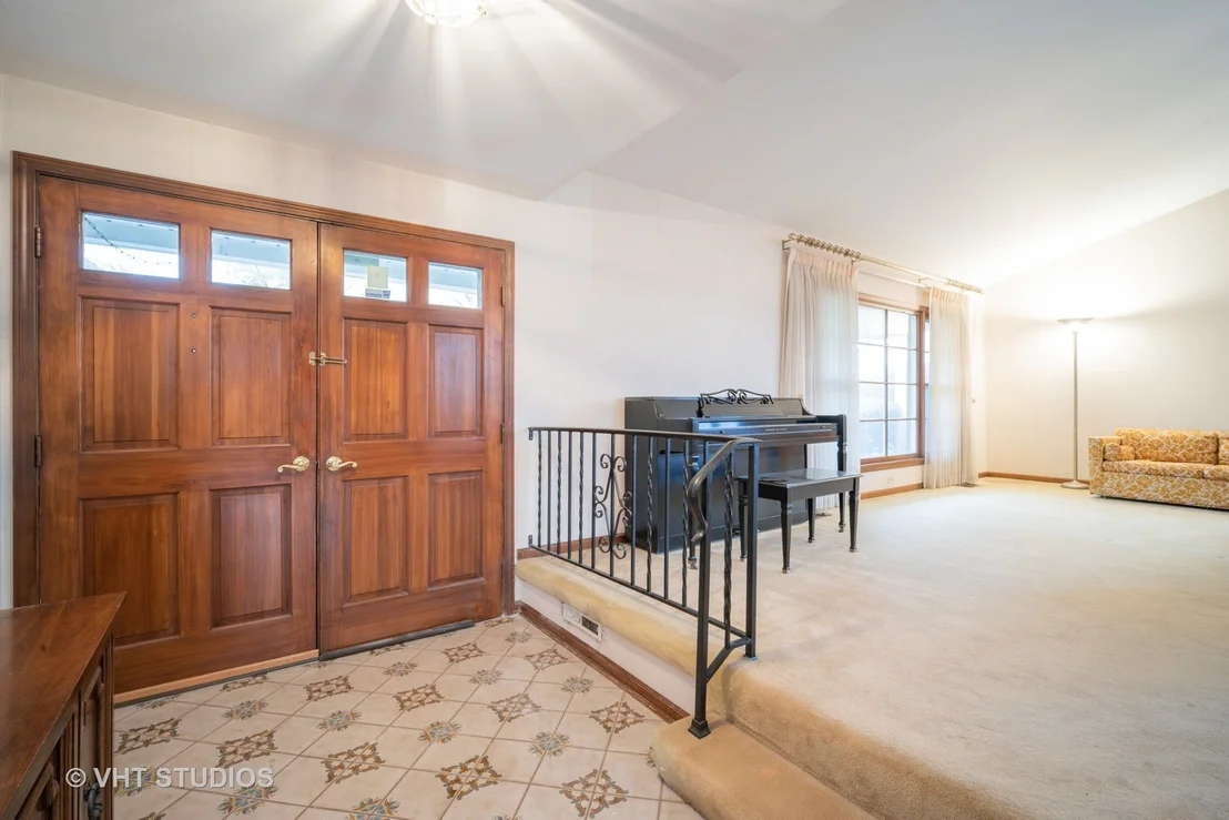 Photo of 3849 Crestwood Drive