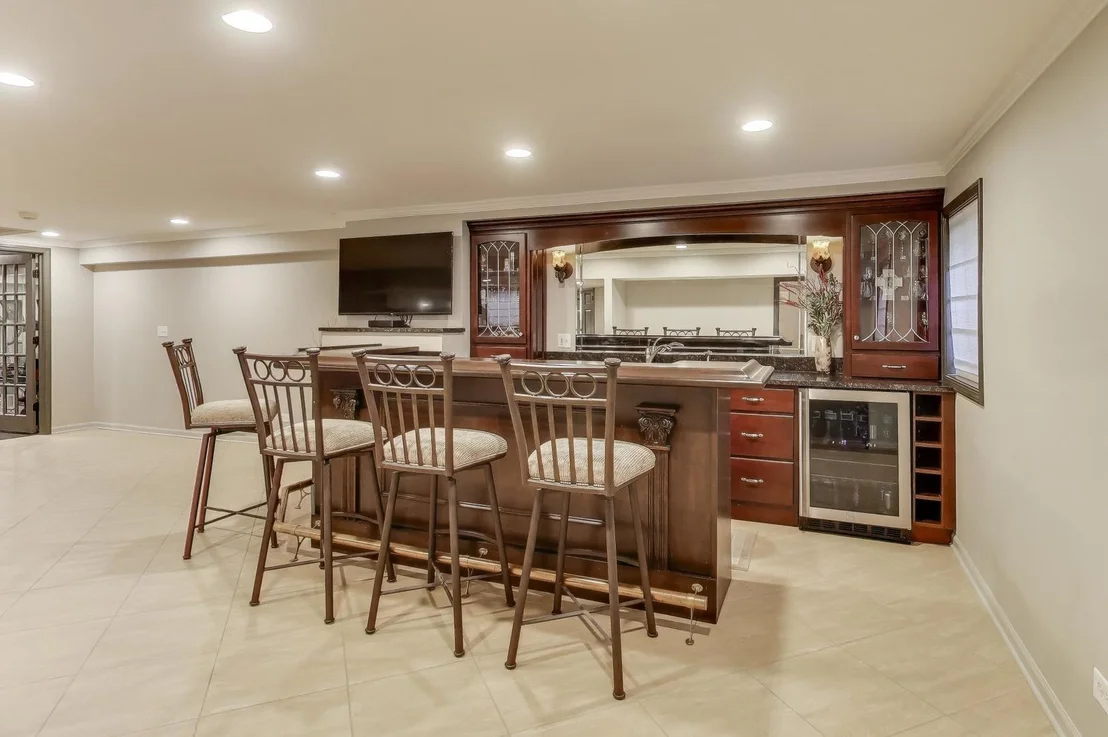 Photo of 829 Heatherstone Drive