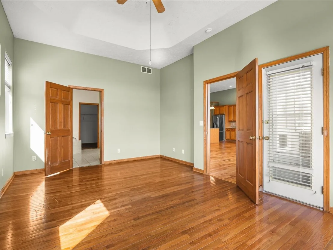 Photo of Unit 0 at 3729 Lakeview Drive