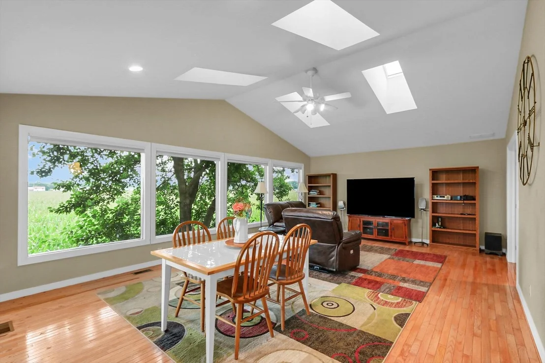 Photo of Unit 1 at 1614 Windward Point