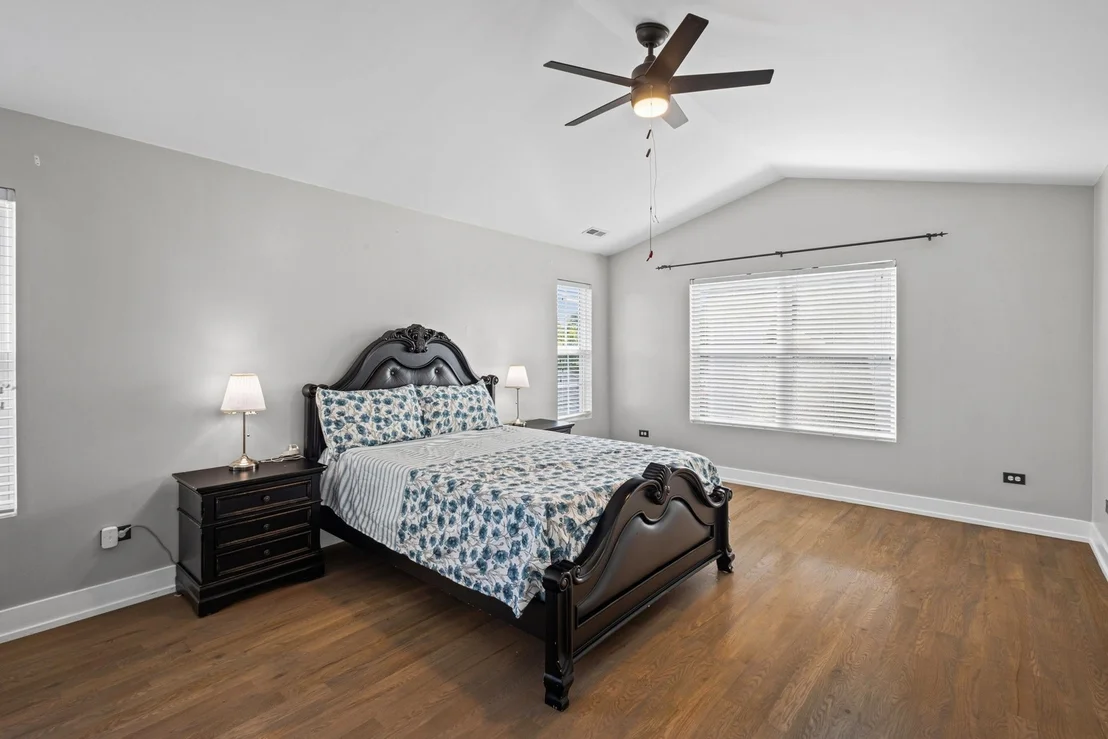 Photo of 431 Cardinal Lane