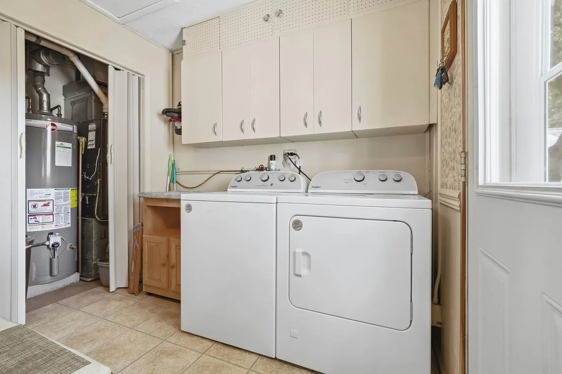 Photo of 1210 Greenlawn Drive