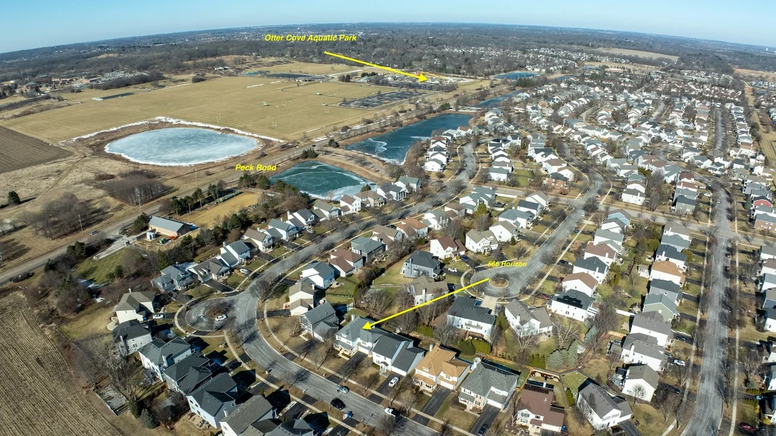 Photo of 566 Horizon Drive W