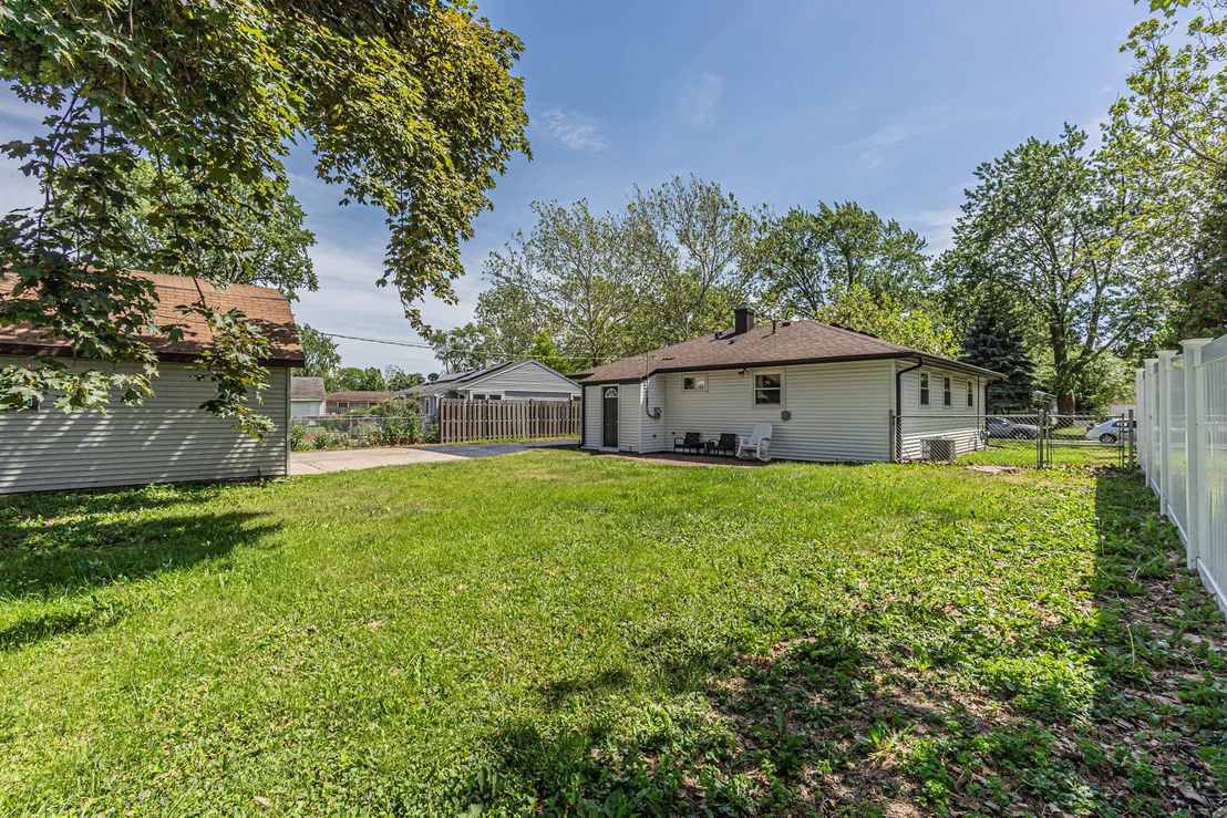 Photo of 3712 Wren Lane