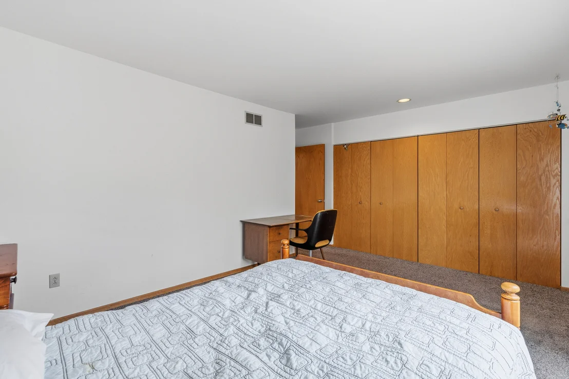Photo of 324 Gina Drive