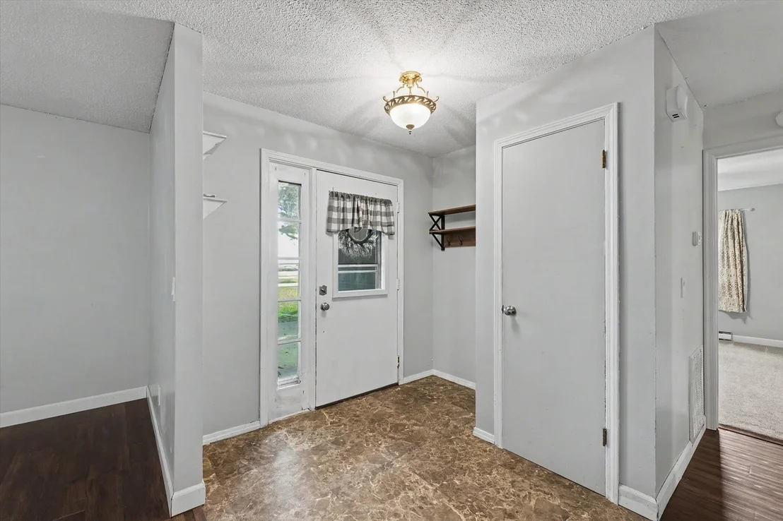 Photo of 110 N Joy Drive