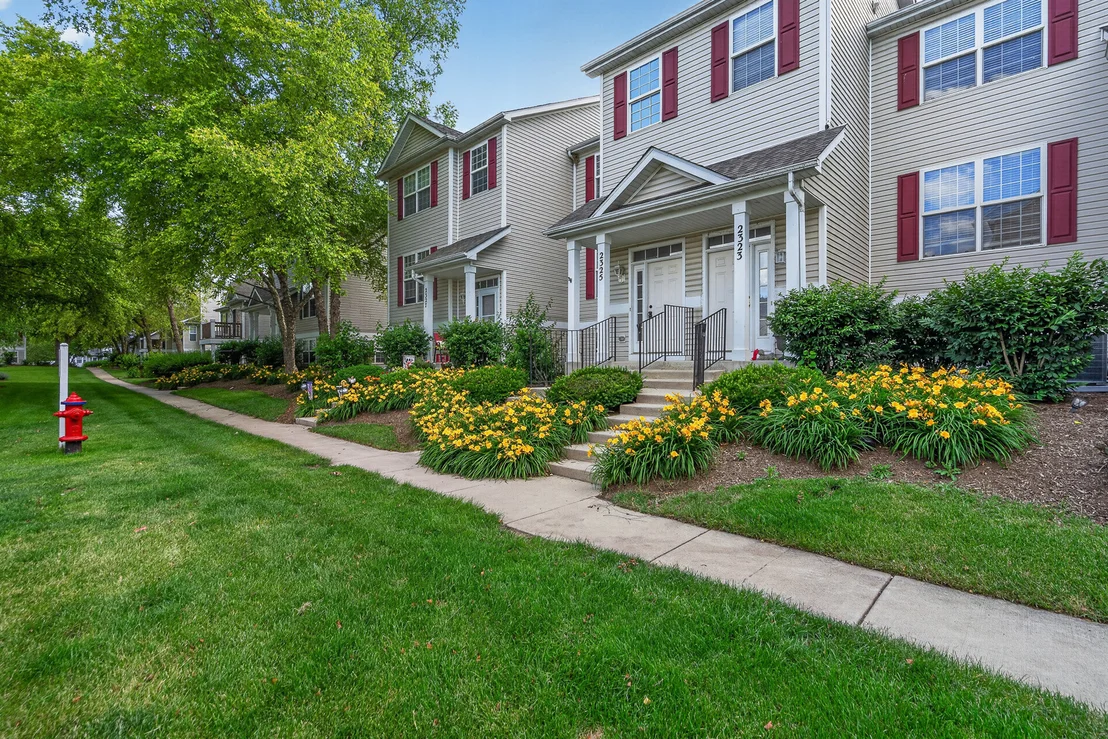 Photo of 2325 Graystone Drive