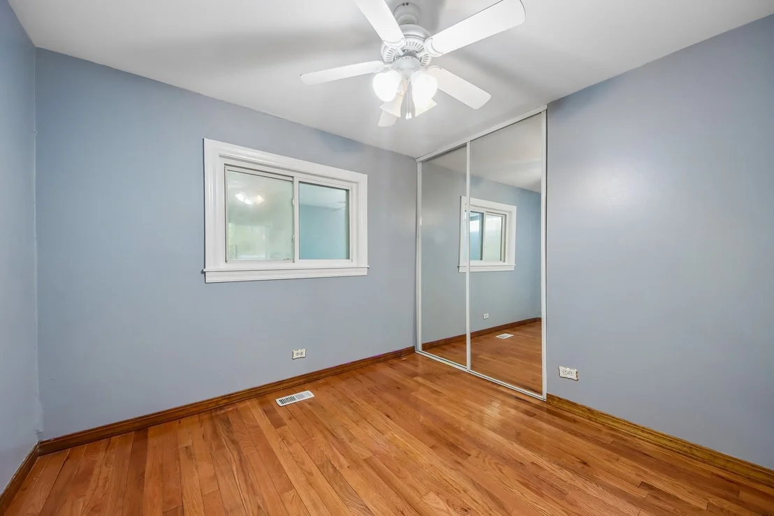 Photo of 670 Lakeview Lane