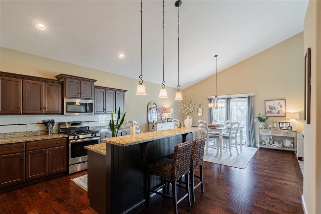 Photo of 2020 Escalade Road