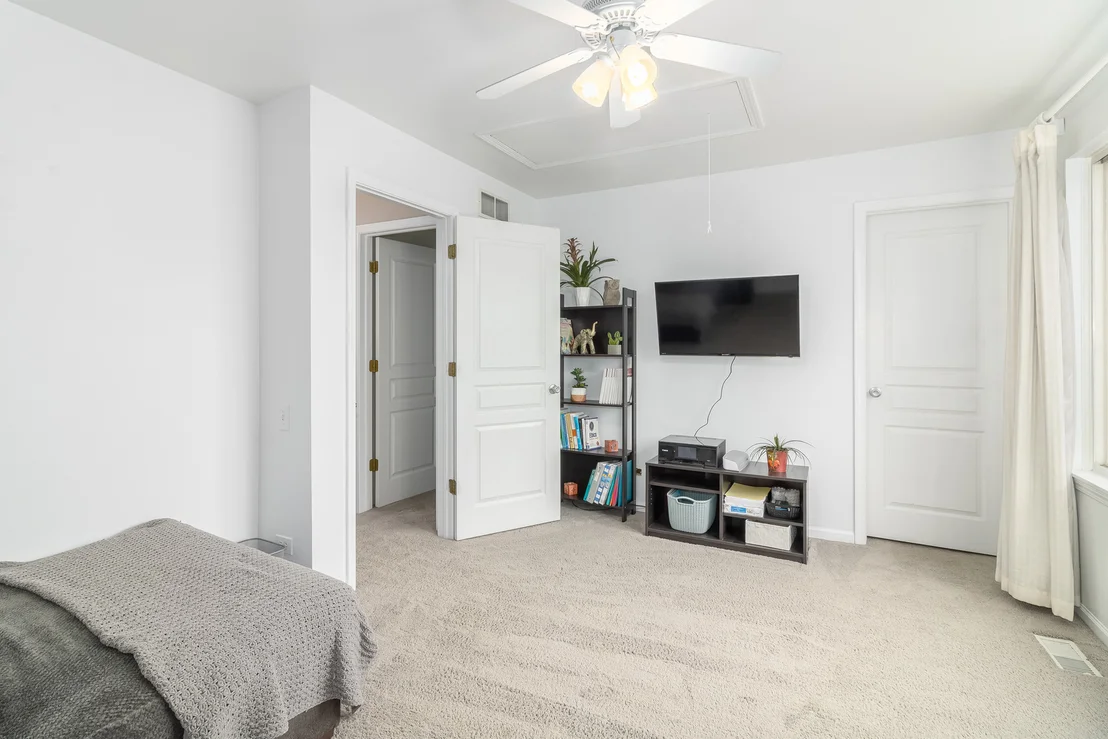 Photo of 1359 SPAULDING Road