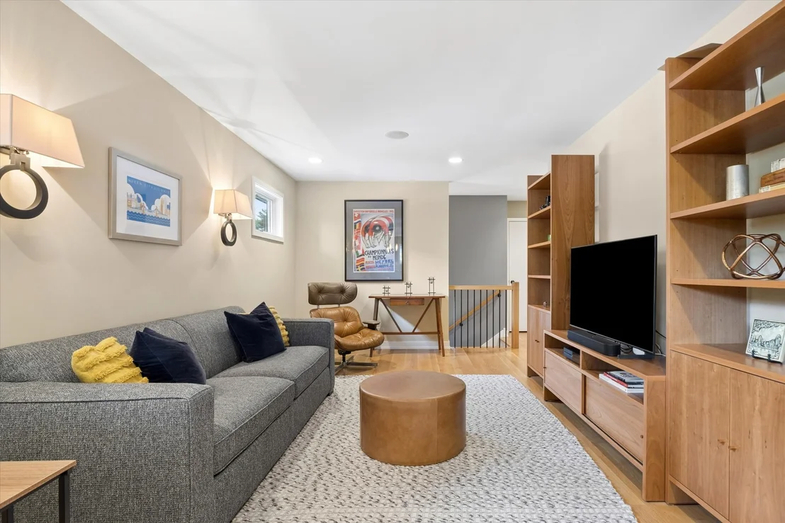 Photo of 687 S Spring Road