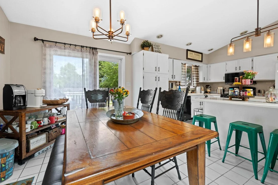 Photo of 385 Princeton Avenue