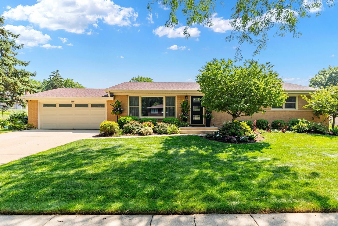 Photo of 532 MERLIN Drive