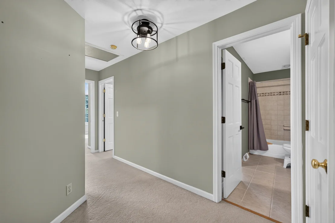 Photo of 305 Windsor Circle