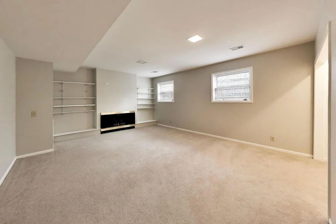 Photo of 717 Cheever Avenue