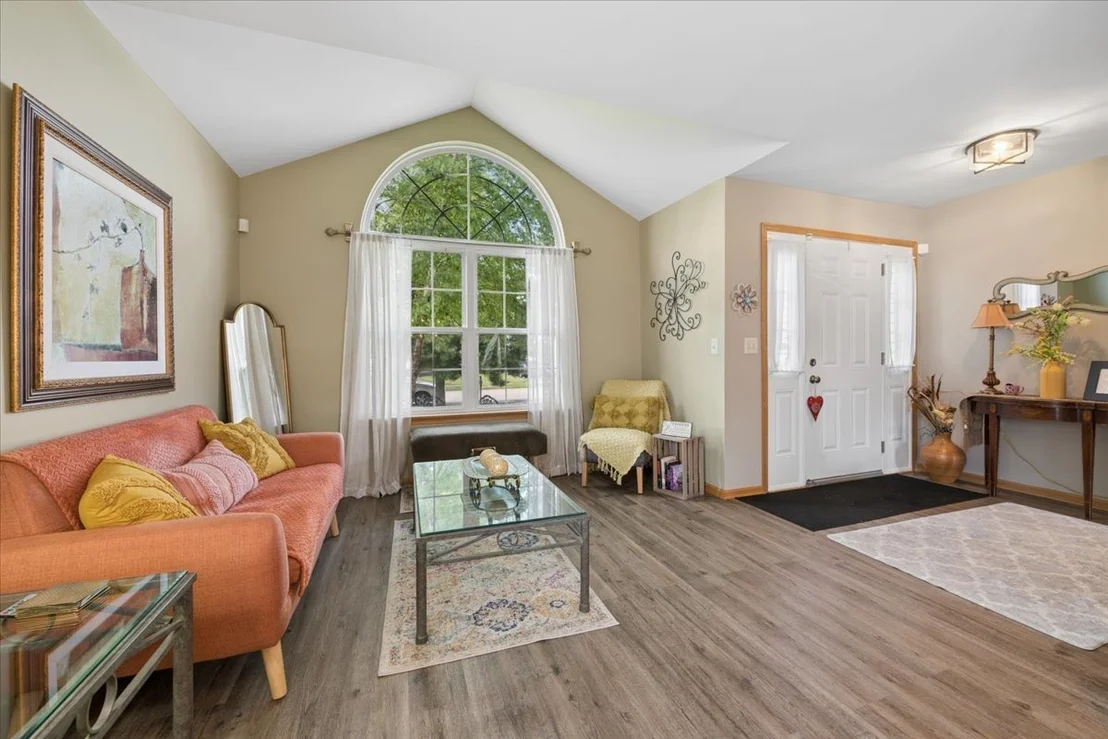 Photo of 1632 Tall Oaks Drive