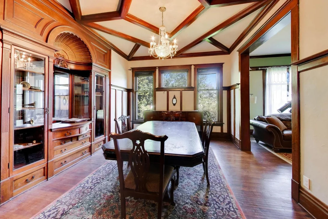 Photo of 582 PARK Street