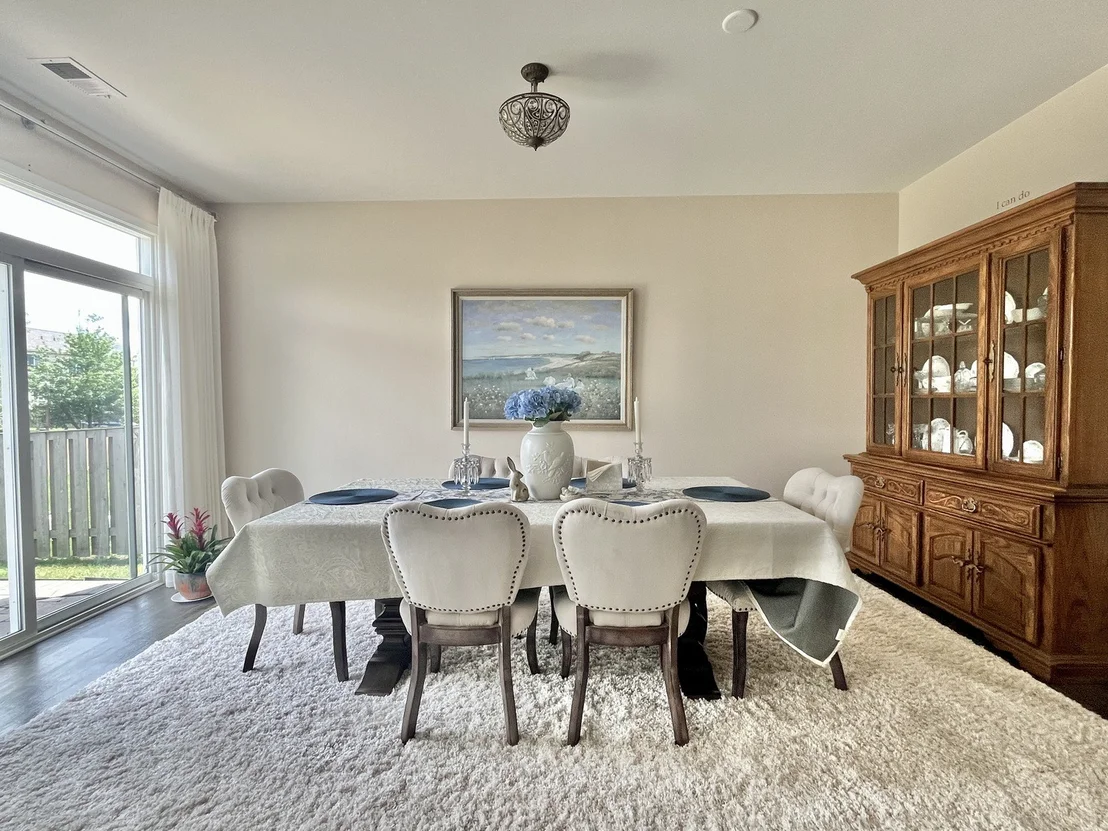 Photo of 1074 Chestnut Drive