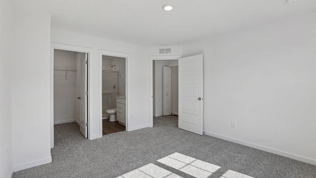 Photo of 1379 Oakfield Lane
