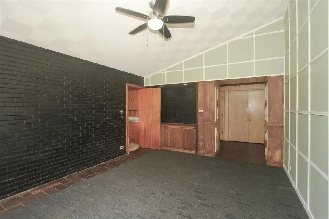 Photo of 701 W Stearns Road